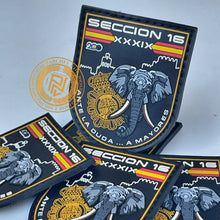 Cargar imagen en el visor de la galería, EMBLEMA CONMEMORATIVO SECCIÓN 16 P.N. E.B. PROMOCIÓN XXXIX
