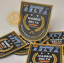 Cargar imagen en el visor de la galería, EMBLEMA ACADEMIA DELTA MADRID - ENTRENAMIENTOS
