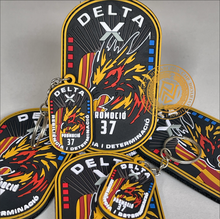 Cargar imagen en el visor de la galería, EMBLEMA PROMOCIÓ XXXVII MOSSOS D´ESQUADRA SECC DELTA X AÑO 2024
