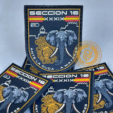 Cargar imagen en el visor de la galería, EMBLEMA CONMEMORATIVO SECCIÓN 16 P.N. E.B. PROMOCIÓN XXXIX
