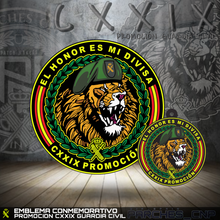 Cargar imagen en el visor de la galería, EMBLEMA CONMEMORATIVO G.C. PROMOCION CXXIX 2023-24 (LEÓN PROMOCIÓN)
